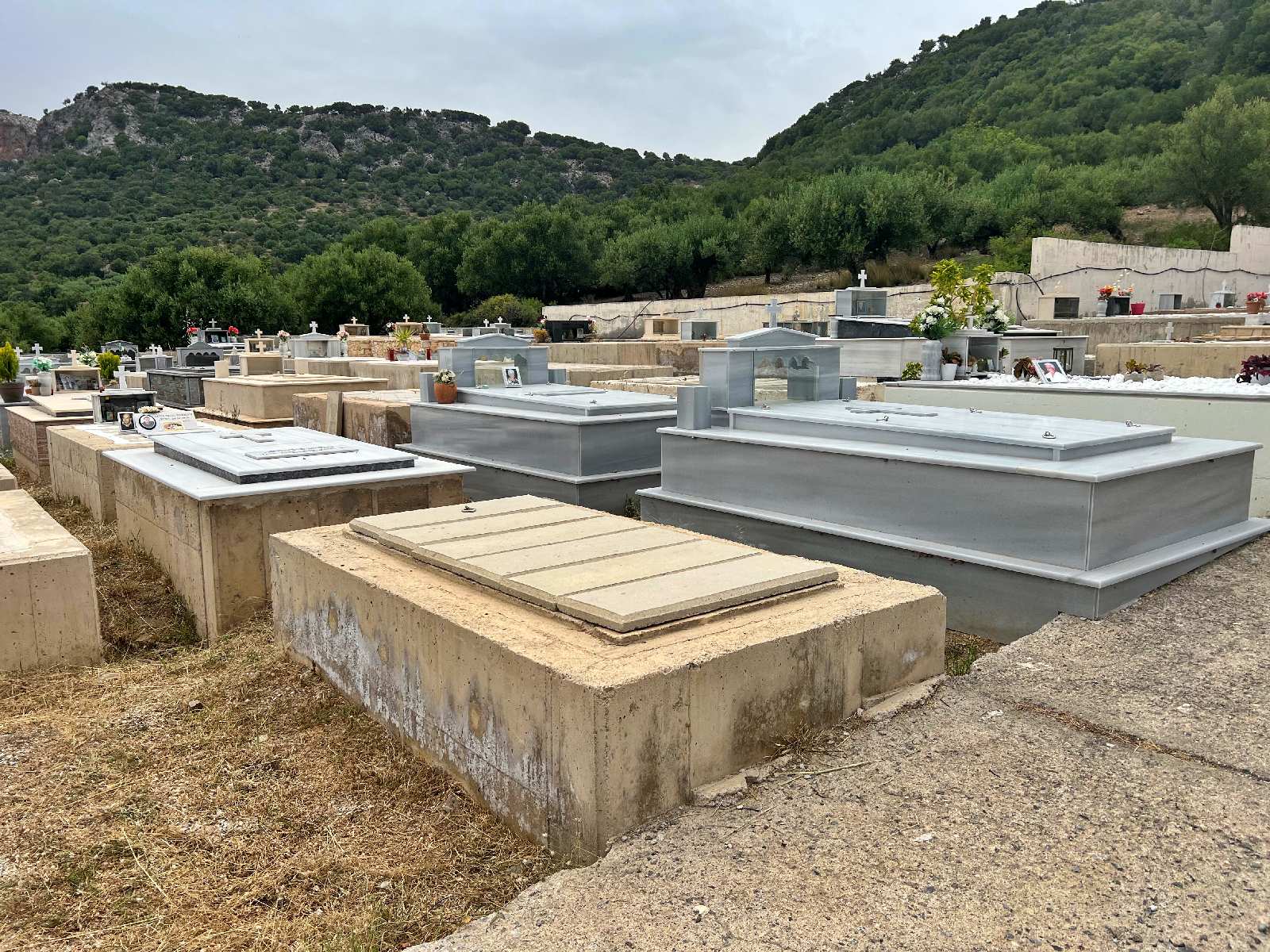 αυτοψία στο Β’ κοιμητήριο Κριτσάς