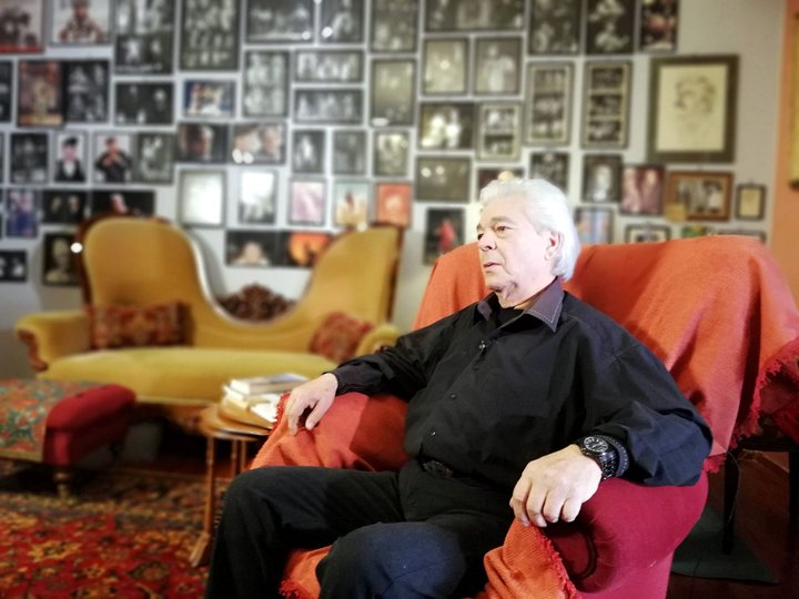 O Γιάννης Μόρτζος αυτοβιογραφείται στο Μονόγραμμα