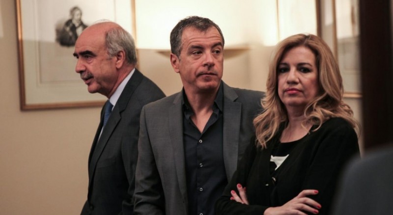 να στείλουμε στον αγύριστο και να μην ξαναπέσουμε στην παγίδα αυτών, που συστηματικά μας εξαπατούν και απροκάλυπτα μας εξοντώνουν