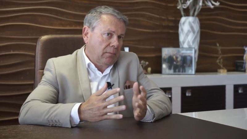 Μιχάλης Βλατάκης, τουλάχιστον διπλάσια τα αεροπορικά τέλη στο Καστέλλι