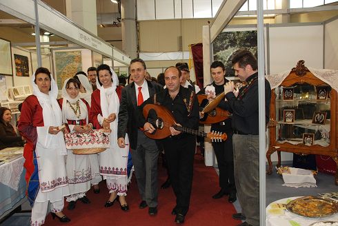 από προηγούμενη συμμετοχή της Νομαρχίας στην έκθεση