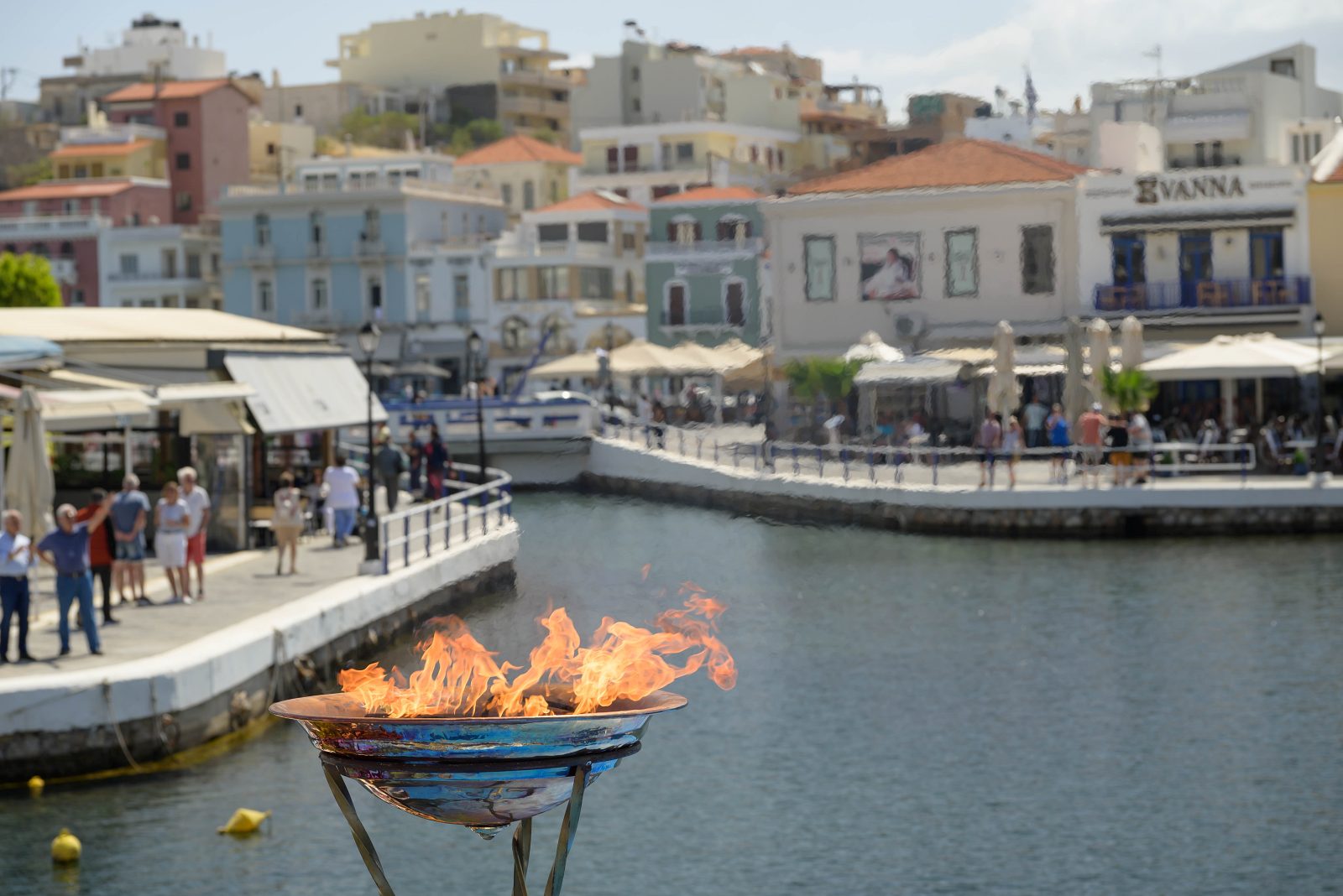 Υποδοχή της ολυμπιακής φλόγας στον Άγιο Νικόλαο