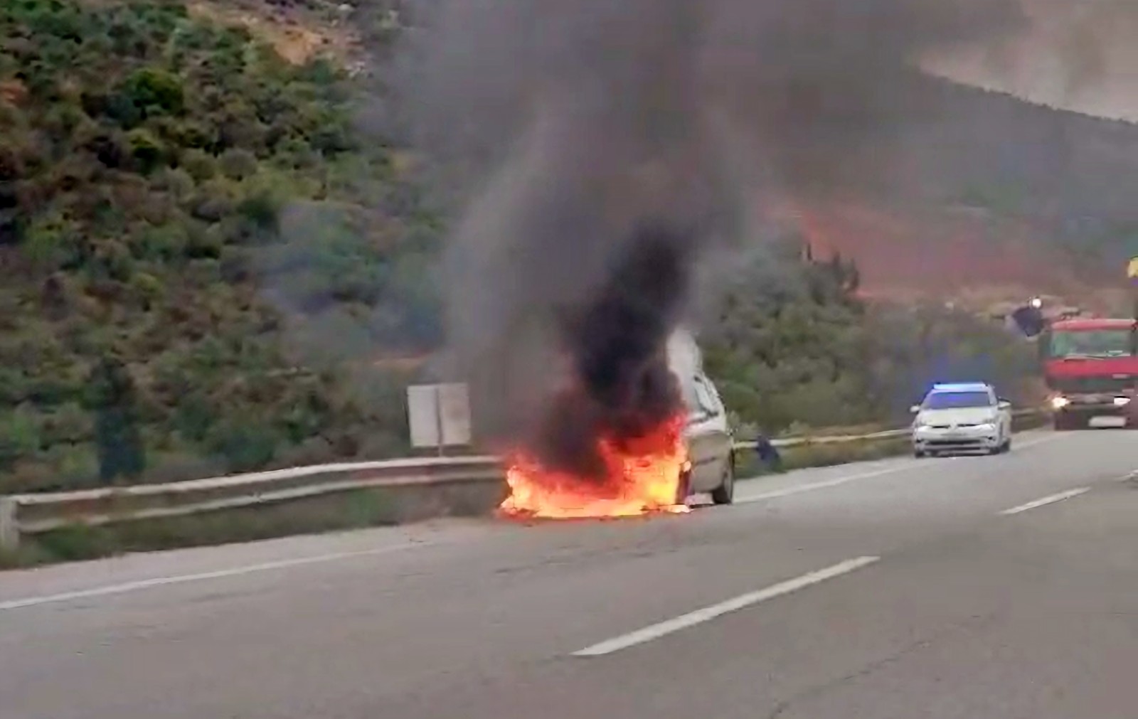Φωτιά σε αυτοκίνητο στο Σεληνάρι