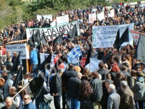 Όλο το Λασίθι διαδήλωσε στο Σεληνάρι για το διωγμό που υφίσταται