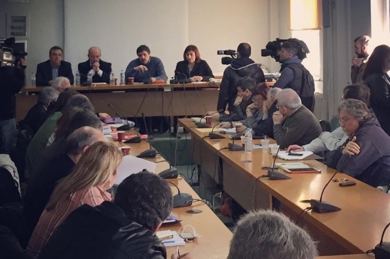 ο υπουργός μαζί με τον βουλευτή, περιφερειάρχη και αντιπεριφερειάρχη