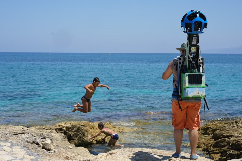 Το Google Trekker καταγράφει το χώρο