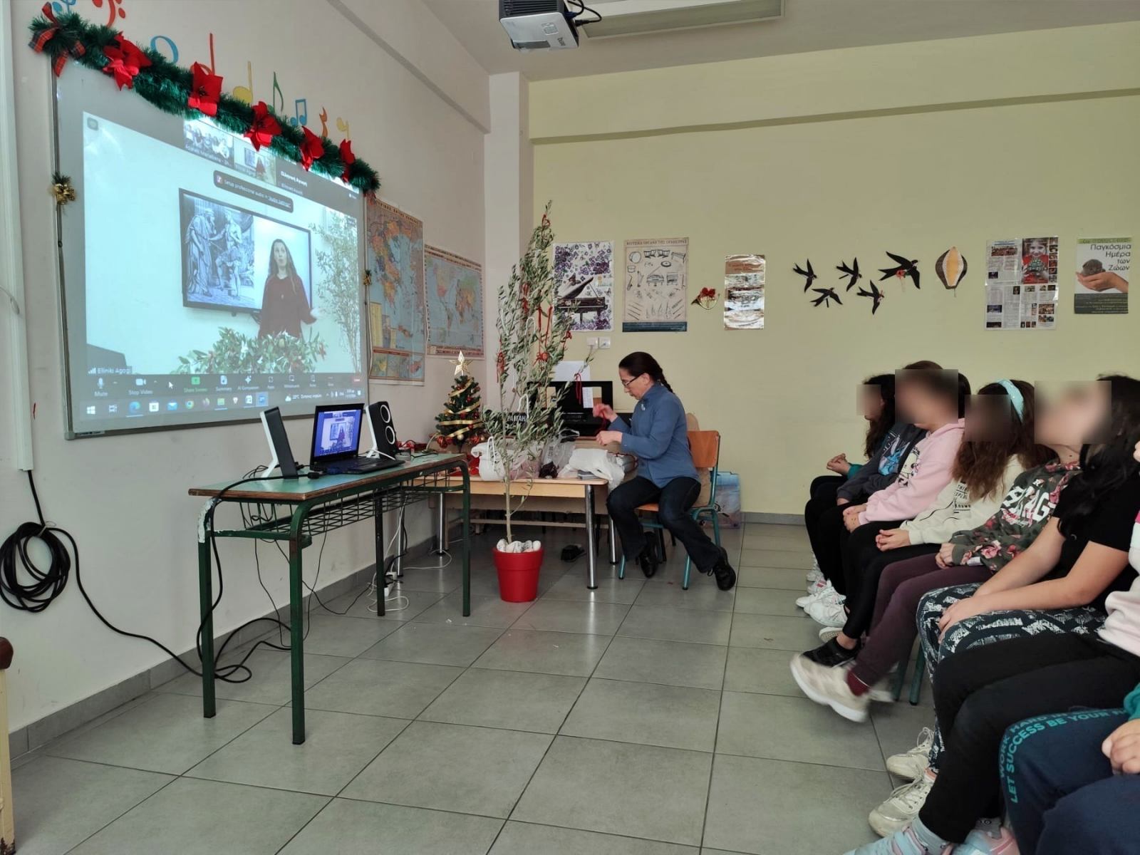 Τα παιδιά γνωρίζουν την αρχαία Ειρεσιώνη. Ποια η σχέση της με το Χριστουγεννιάτικο Δέντρο;