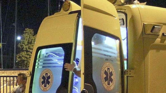 Αμμούδι, ασθενοφόρα, Μάτι, ανάπλαση λίμνης
