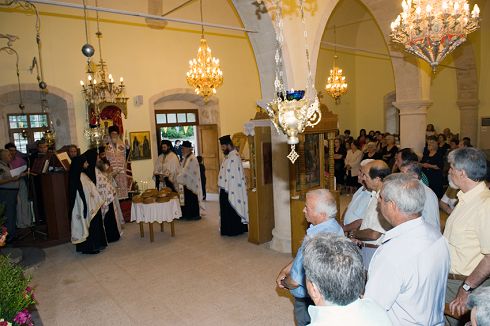 από την Αγία Τριάδα Βασιλικής