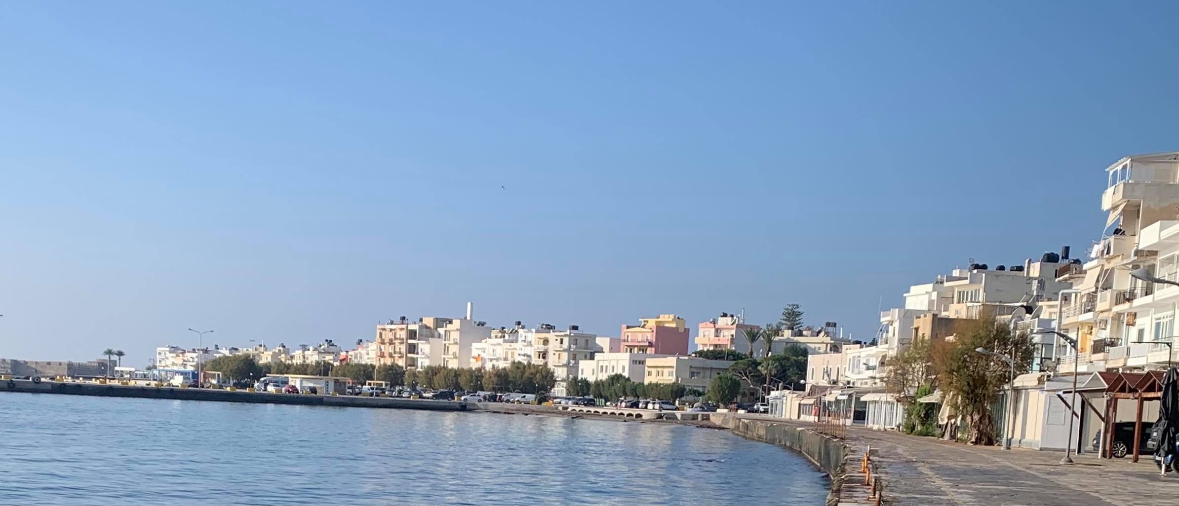 Αναστέλλεται η εκτέλεση πρωτοκόλλων κατεδάφισης στο παραλιακό μέτωπο της Ιεράπετρας