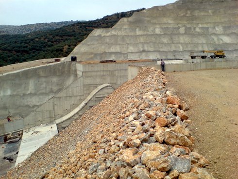 φράγμα Αποσελέμη