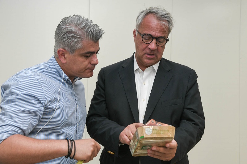 Περίπου 40 εκατομμύρια ευρώ στους παραγωγούς ελιάς Καλαμών, πρώιμου Καρπουζιού, ανοιξιάτικης Πατάτας και θερμοκηπιακών κηπευτικών Κρήτης