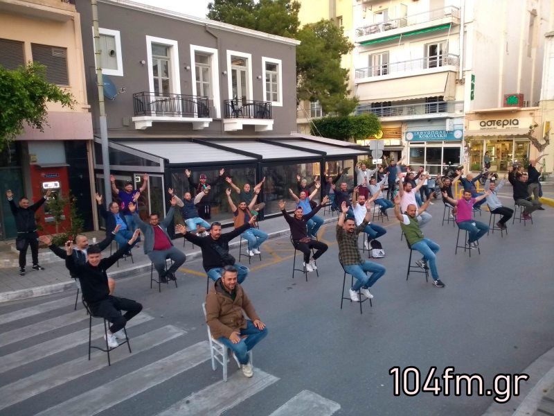 με το ενδεχόμενο τα να μην ανοίξουν καν .....