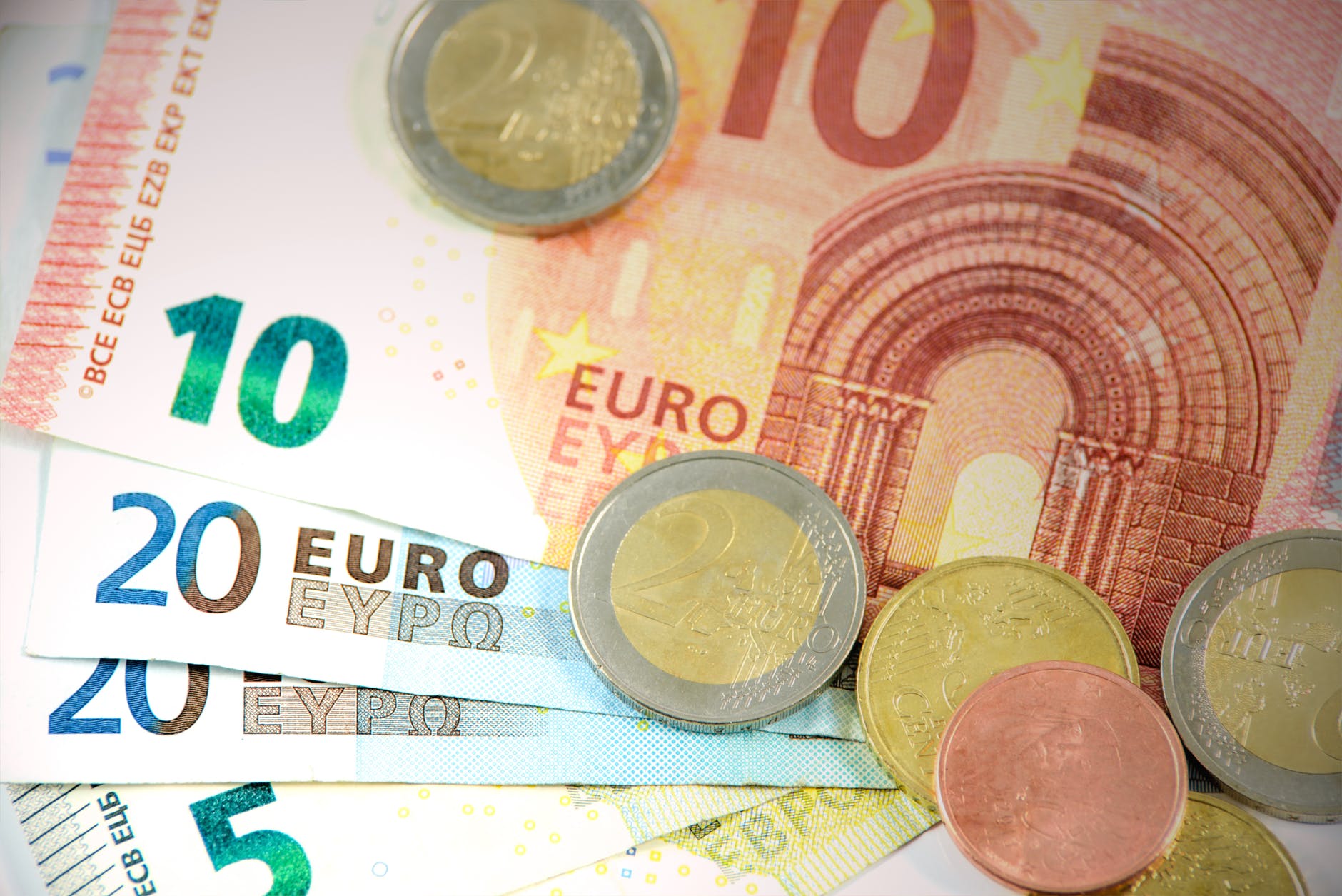 Επαναφορά των 120 δόσεων για όλους τους πολίτες και δυνατότητα ένταξης στη ρύθμιση των 72 δόσεων και των ληξιπρόθεσμων οφειλών πριν το 2020