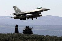 F-16 στο Καστέλι