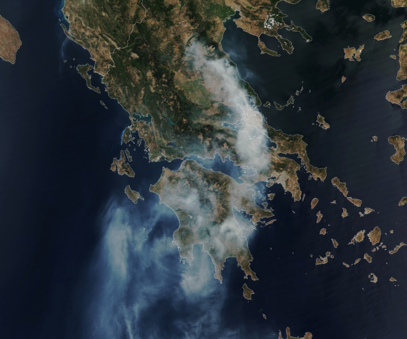 Όταν οι καπνοί από τις φωτιές φτάνουν στη Κρήτη.....