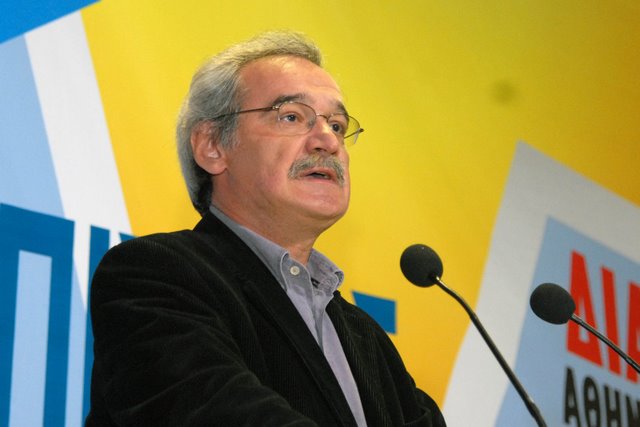 houndis_nikos