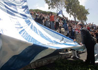 Ο Υπουργός Αμυνας αποκαλύπτει