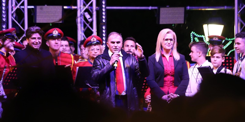 φωταγώγηση του χριστουγεννιάτικου δέντρου στην Ιεράπετρα