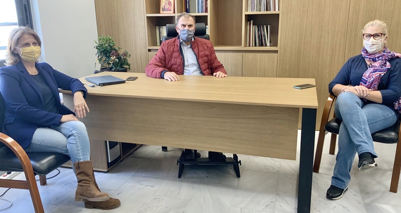 Δήμαρχος Ιεράπετρας, αναστολή λειτουργίας των σχολείων