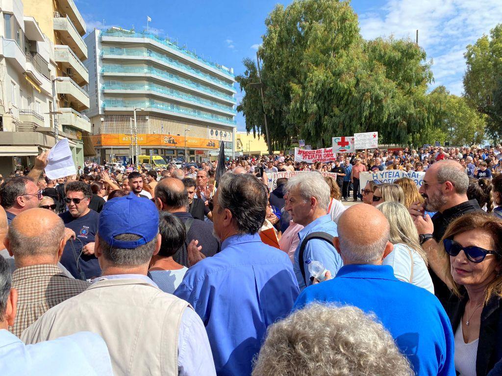 Σώστε το Βενιζέλειο, χιλιάδες πολίτες διαδήλωσαν για το νοσοκομείο