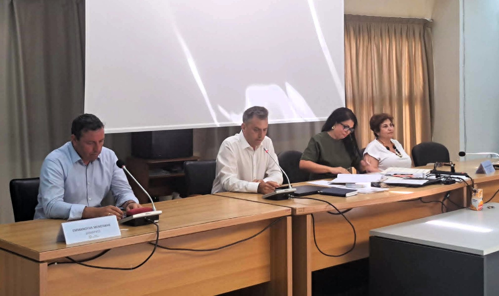 Νέος πρόεδρος του Δημοτικού Συμβουλίου Αγίου Νικολάου ο Νίκος Καμινογιαννάκης