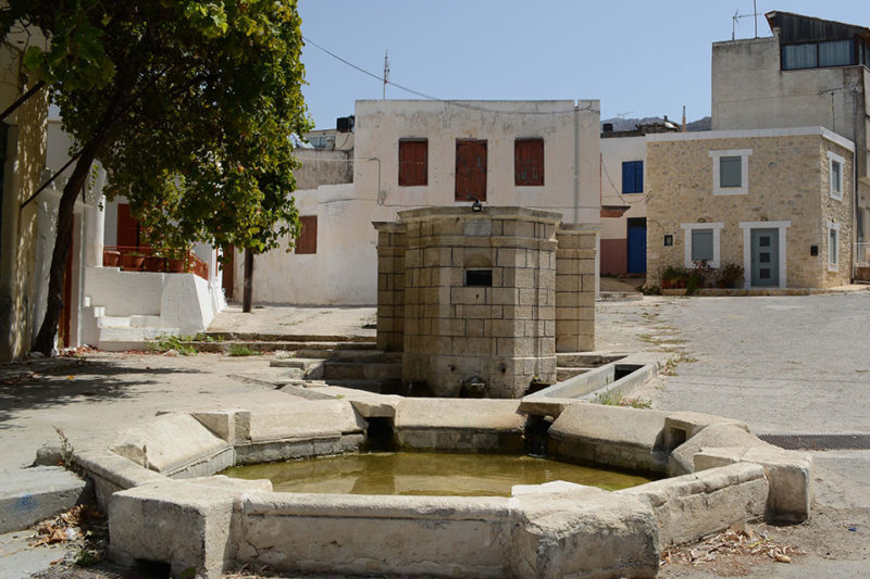 κάτοικοι του Κάτω Χωριού για την λειτουργία της βοηθητικής γεώτρησης