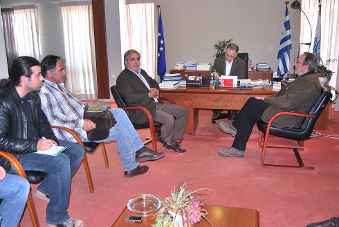 από τη συνάντηση στο γραφείο του δημάρχου