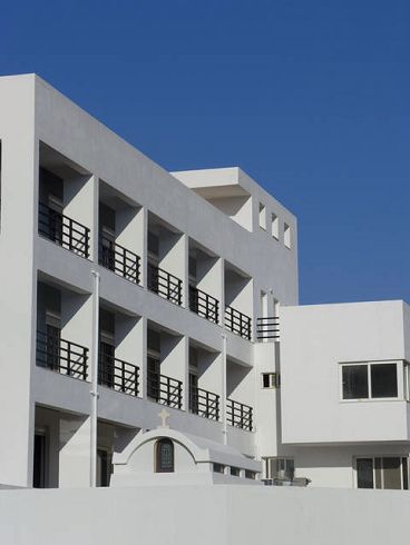 το κτίριο της μονάδας στη περιοχή Λαγκός