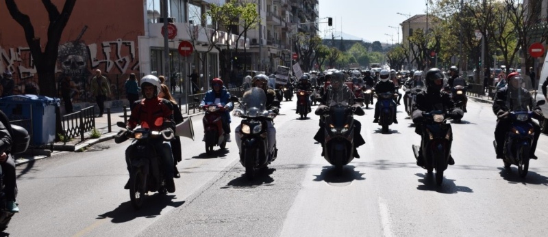 Επιτροπή Αγώνα Διανομέων: Αρνούμαστε να δουλέψουμε υπό συνθήκες καύσωνα!