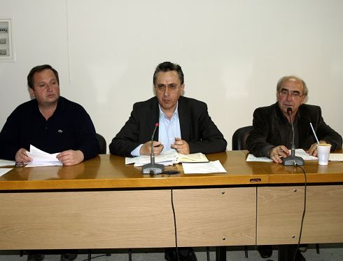 από τη συνεδρίαση το προεδρείο