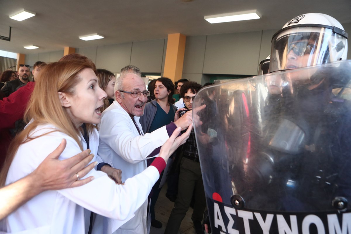 Η τρομοκρατία δε θα επιβληθεί ως "κανονικότητα"