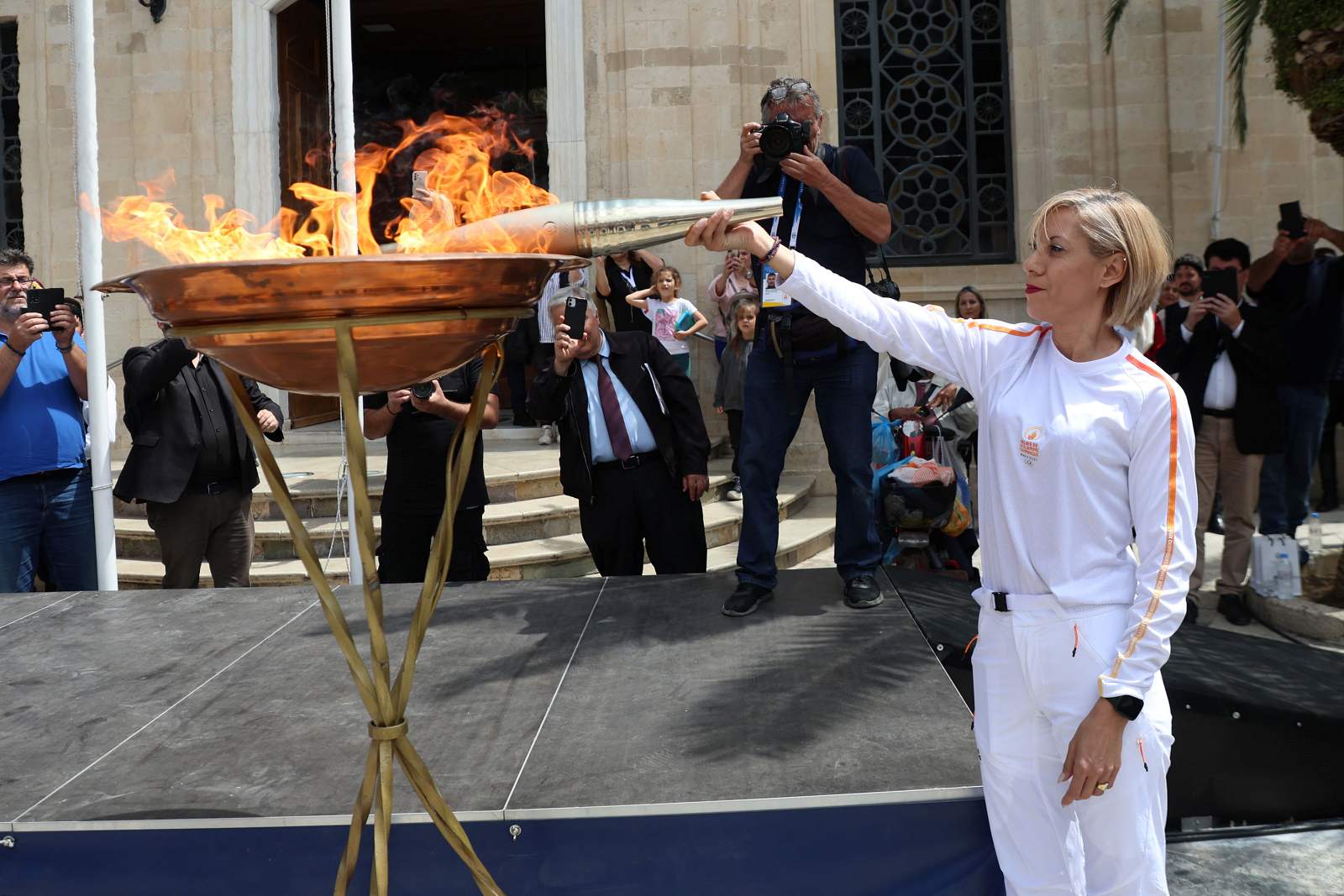 Το Ηράκλειο υποδέχθηκε με τιμές Αρχηγού Κράτους την Ολυμπιακή Φλόγα