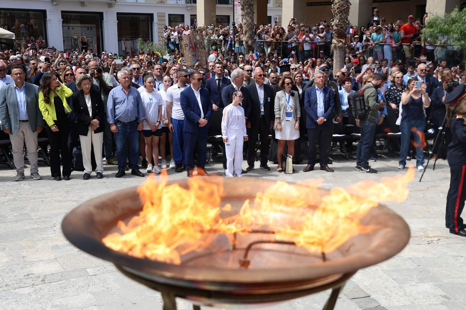 Το Ηράκλειο υποδέχθηκε με τιμές Αρχηγού Κράτους
την Ολυμπιακή Φλόγα