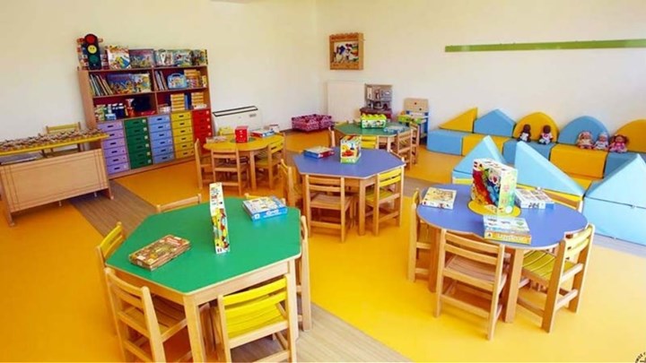 έναρξη λειτουργίας των Δημοτικών Παιδικών Σταθμών, Π.Ο.Ε.-Ο.Τ.Α.