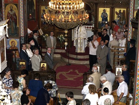 τα μέλη της Παγκρητικής, στην Αγία Τριάδα