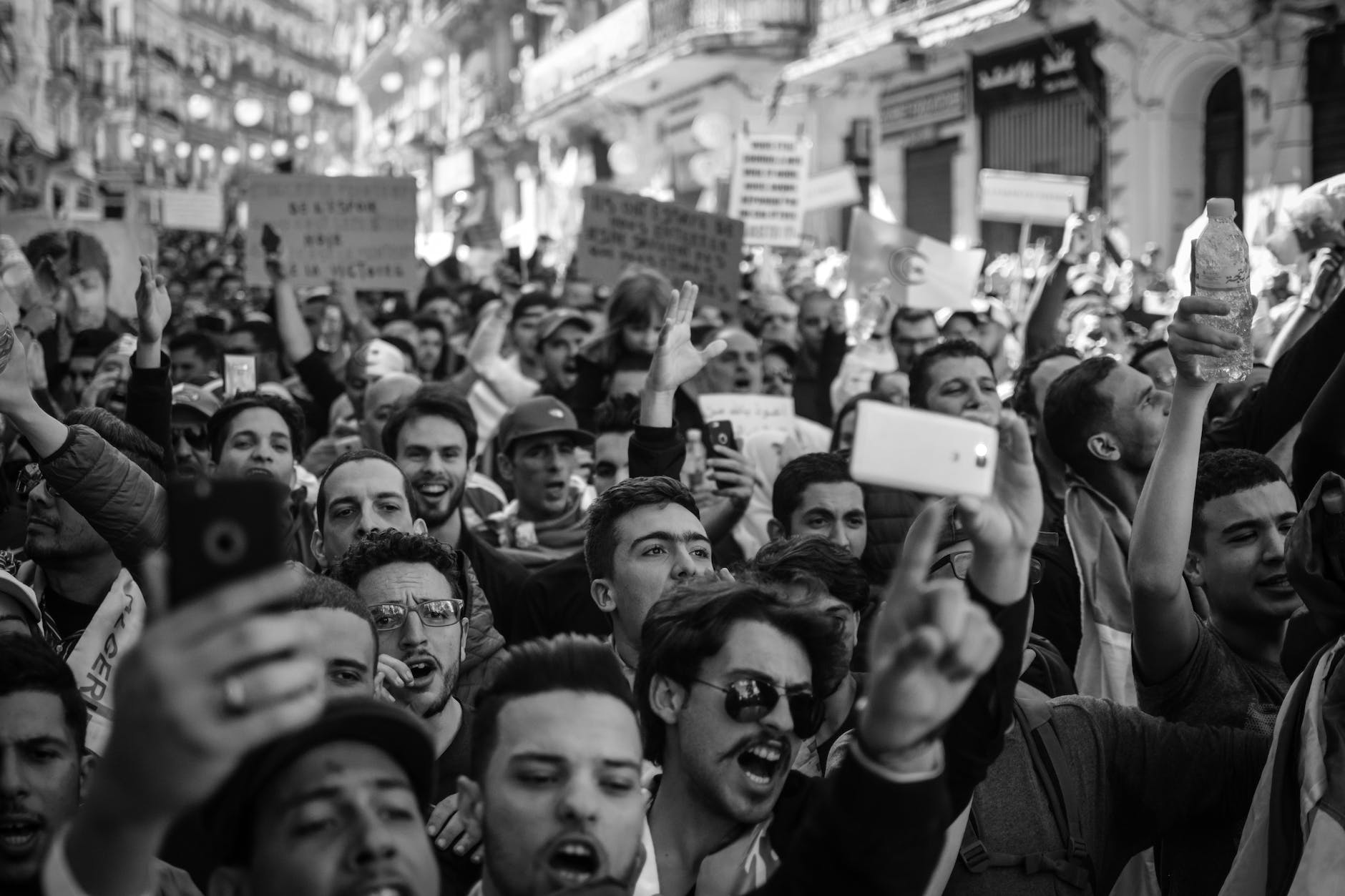 Το Εργατικό Κέντρο Ηρακλείου συμπαραστέκεται στον δίκαιο αγώνα των ξενοδοχοϋπαλλήλων