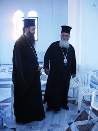 Οι Μητροπολίτες, Χρυσόστομος και Ευγένιος