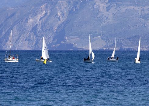 στιγμιότυπο από τους αγώνες ανοιχτά του Αγίου Νικολάου