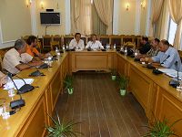 Η νομάρχης με τους προσκεκλημένους