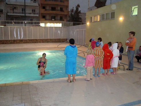 οι πρώτοι κολυμβητές