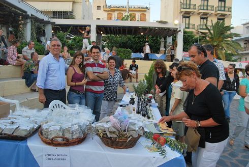 Από την έκθεση στη λίμνη