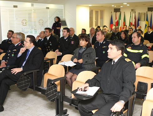 αρκετοί παρακολούθησαν την άσκηση, αιρετοί, σώματα ασφαλείας κλπ