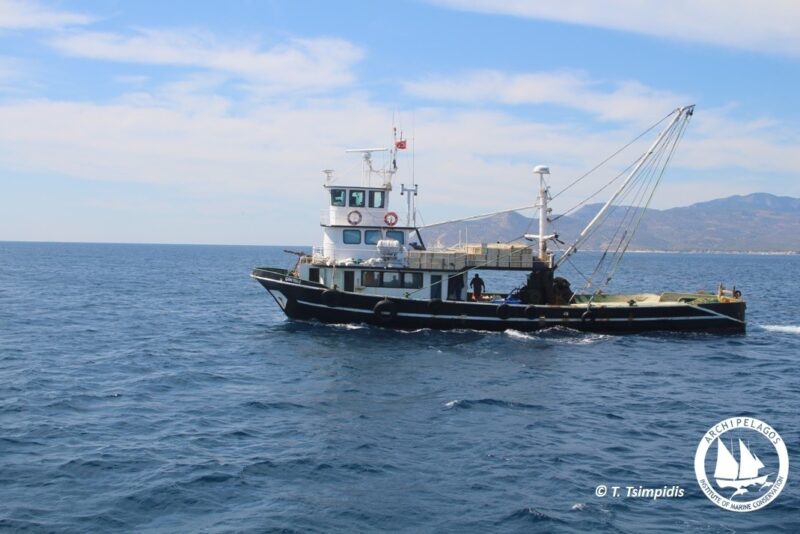 Προκλητική & Καταστροφική Αλιεία από Τουρκικές Μηχανότρατες στα Ελληνικά Νερά