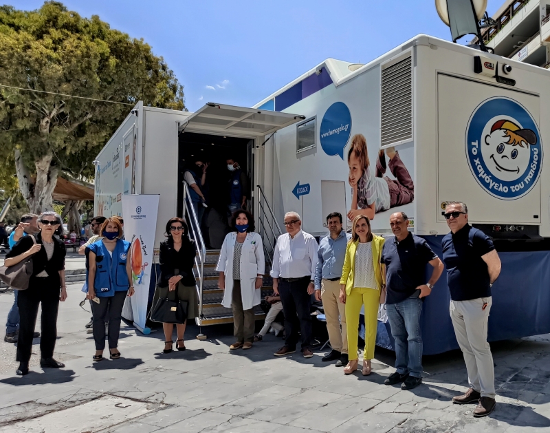 εθελοντική αιμοδοσία στο Ηράκλειο από το Χαμόγελο του Παιδιού, τη Γ. Γ. Αθλητισμού και το Υπουργείο Υγείας