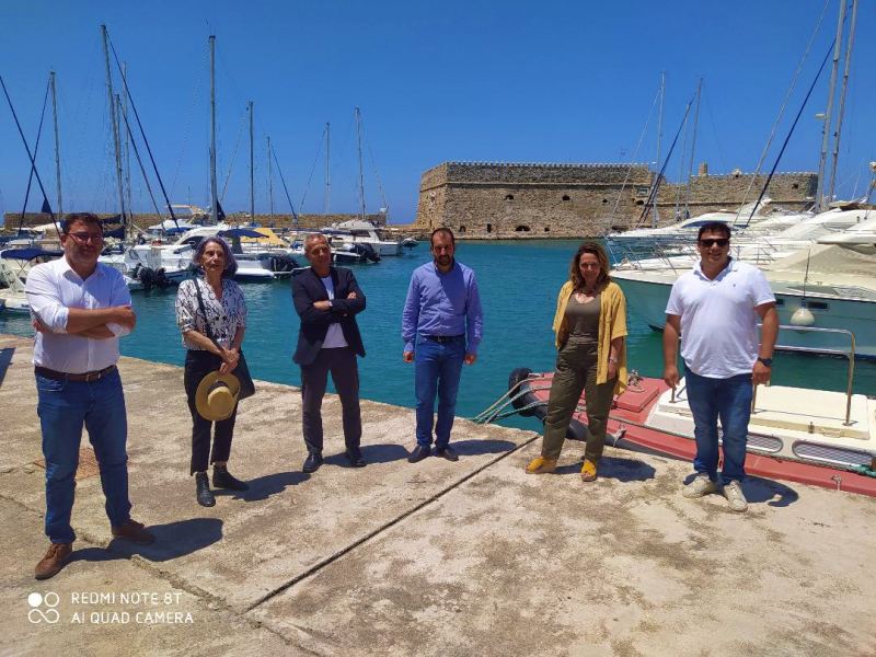 o Αντιπεριφερειάρχης Πολιτισμού με τους Αντιδημάρχους Πολιτισμού
