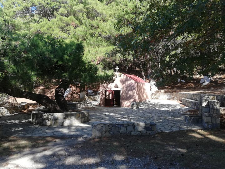 Πεζοπορία, Μοναστηράκι, Θρυπτή, Καβούσι