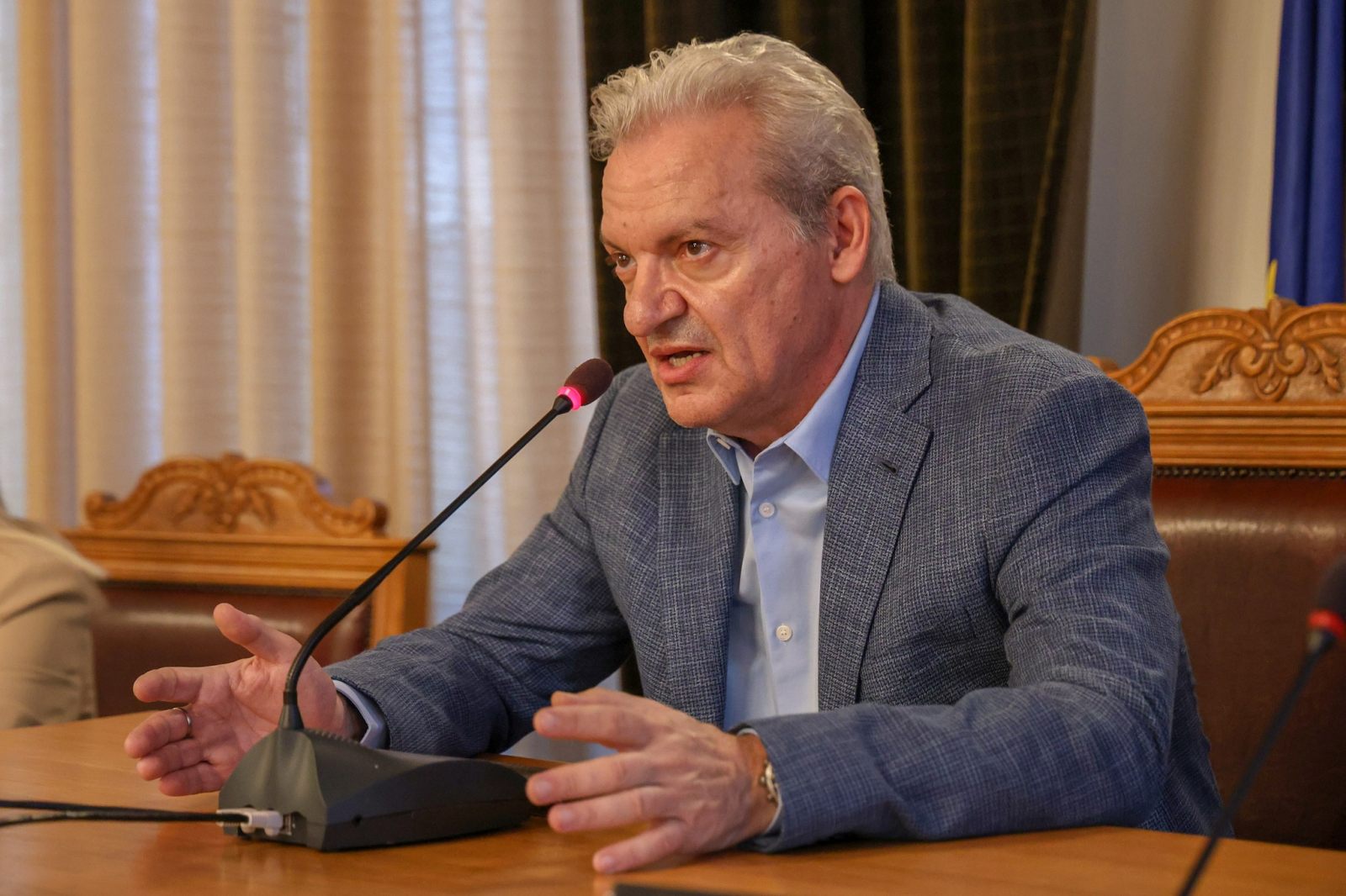 Αλέξης Καλοκαιρινός: Χρηματοδοτήσεις ή πόροι; Ας αποφασίσουμε.