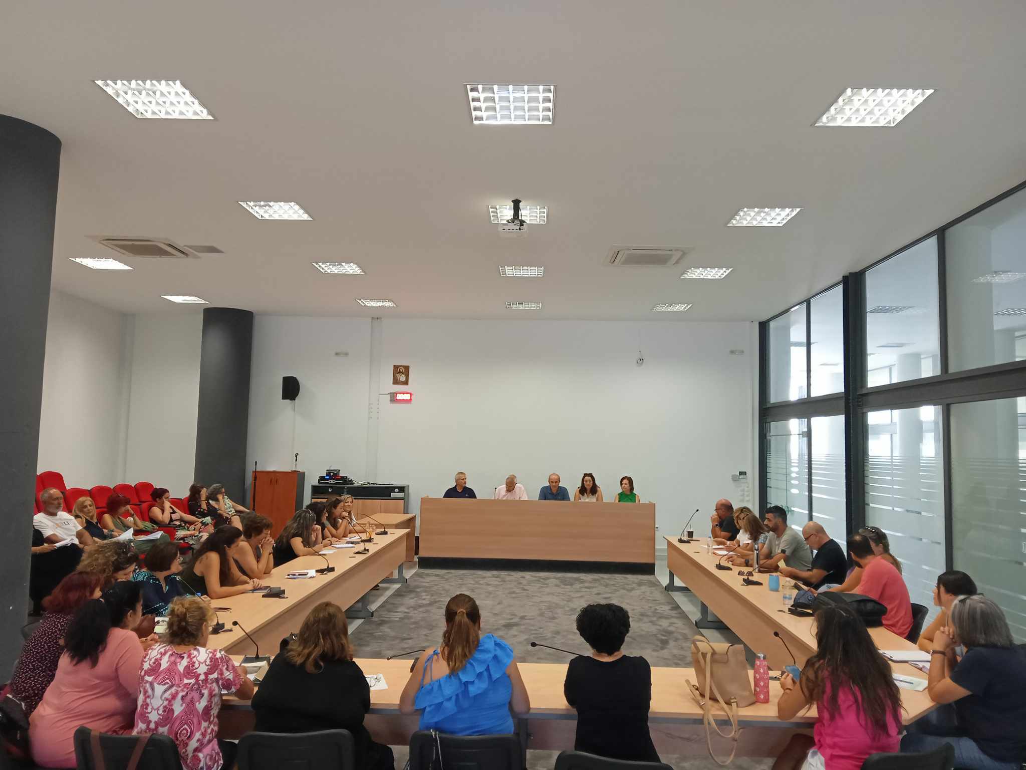 δήμαρχος Ιεράπετρας συνάντηση με διευθυντές σχολικών μονάδων