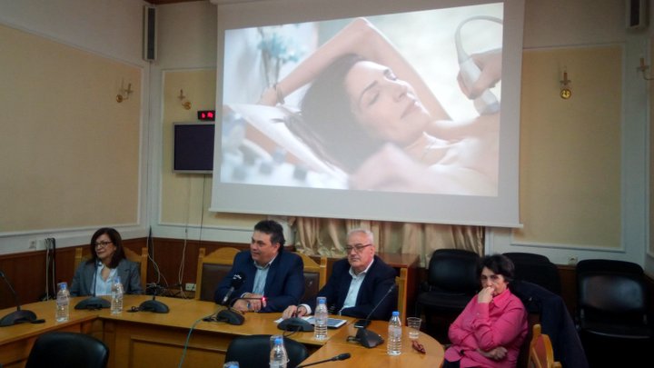Είναι στο χέρι μου, καμπάνια για τον καρκίνο του μαστού
